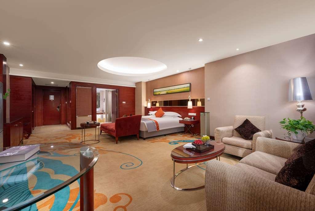 Ramada Zibo Hotel Zimmer foto